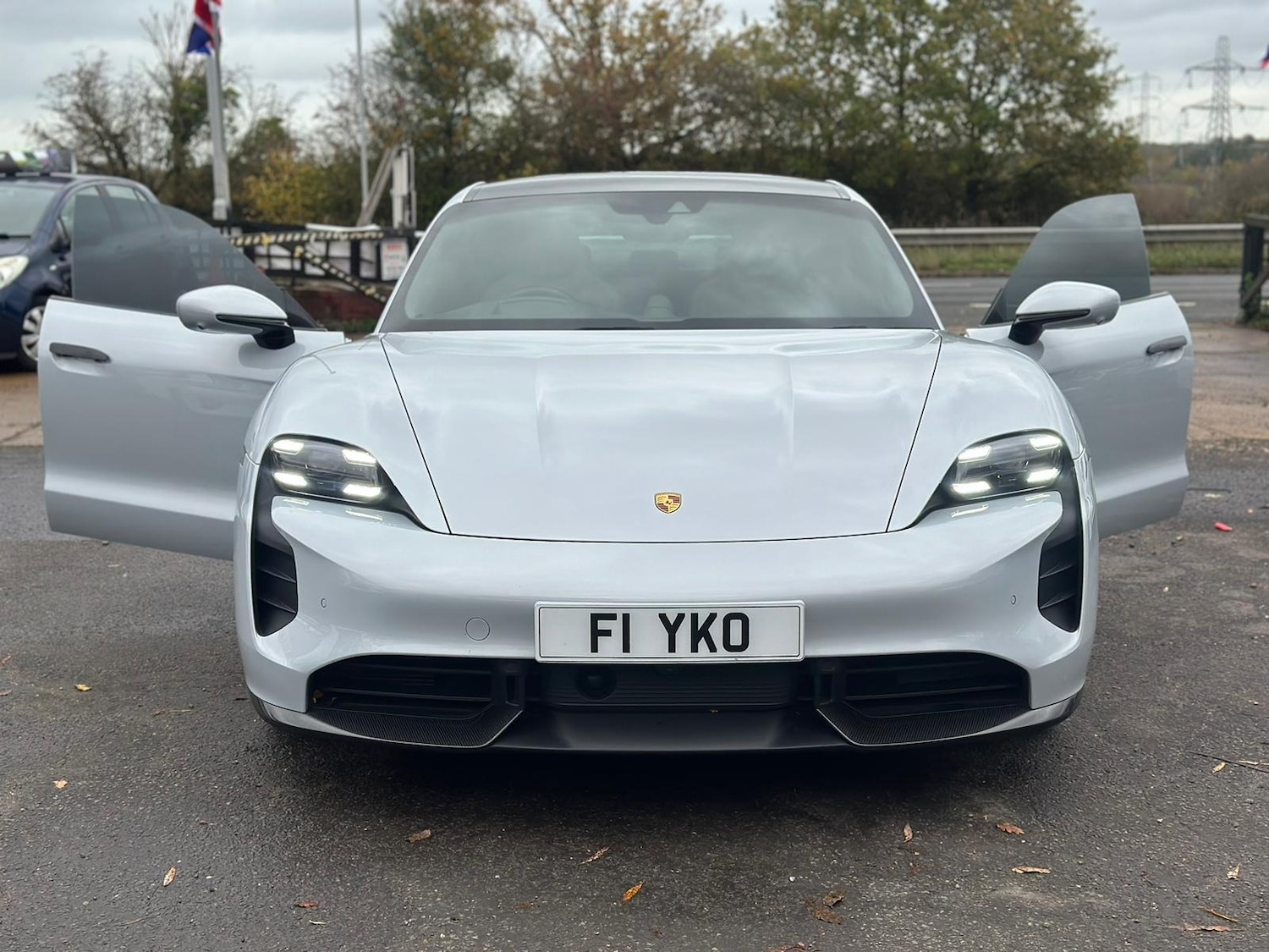 Used Porsche Taycan 2022 for sale - 76553927: Photo 9