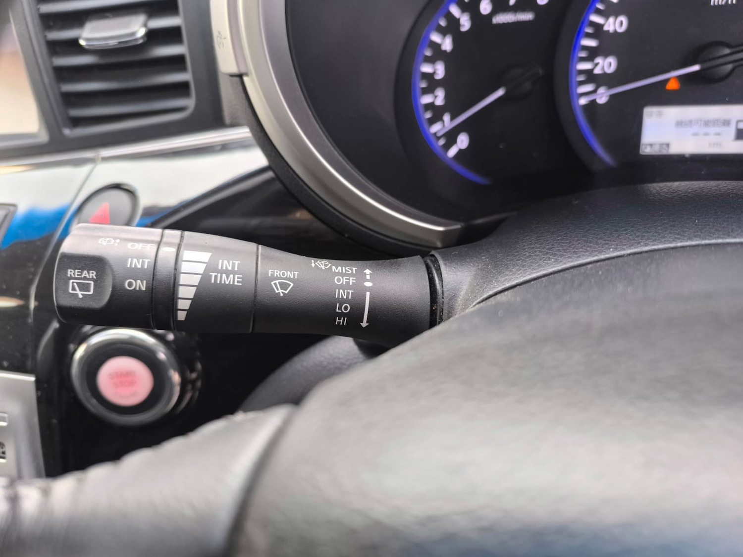 Used Nissan Elgrand 2012 for sale - 76287400: Photo 18