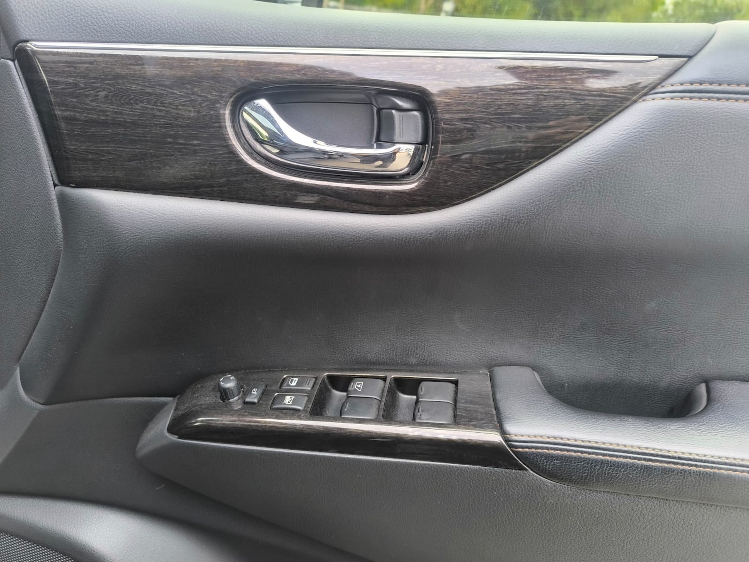 Used Nissan Elgrand 2012 for sale - 76287400: Photo 20