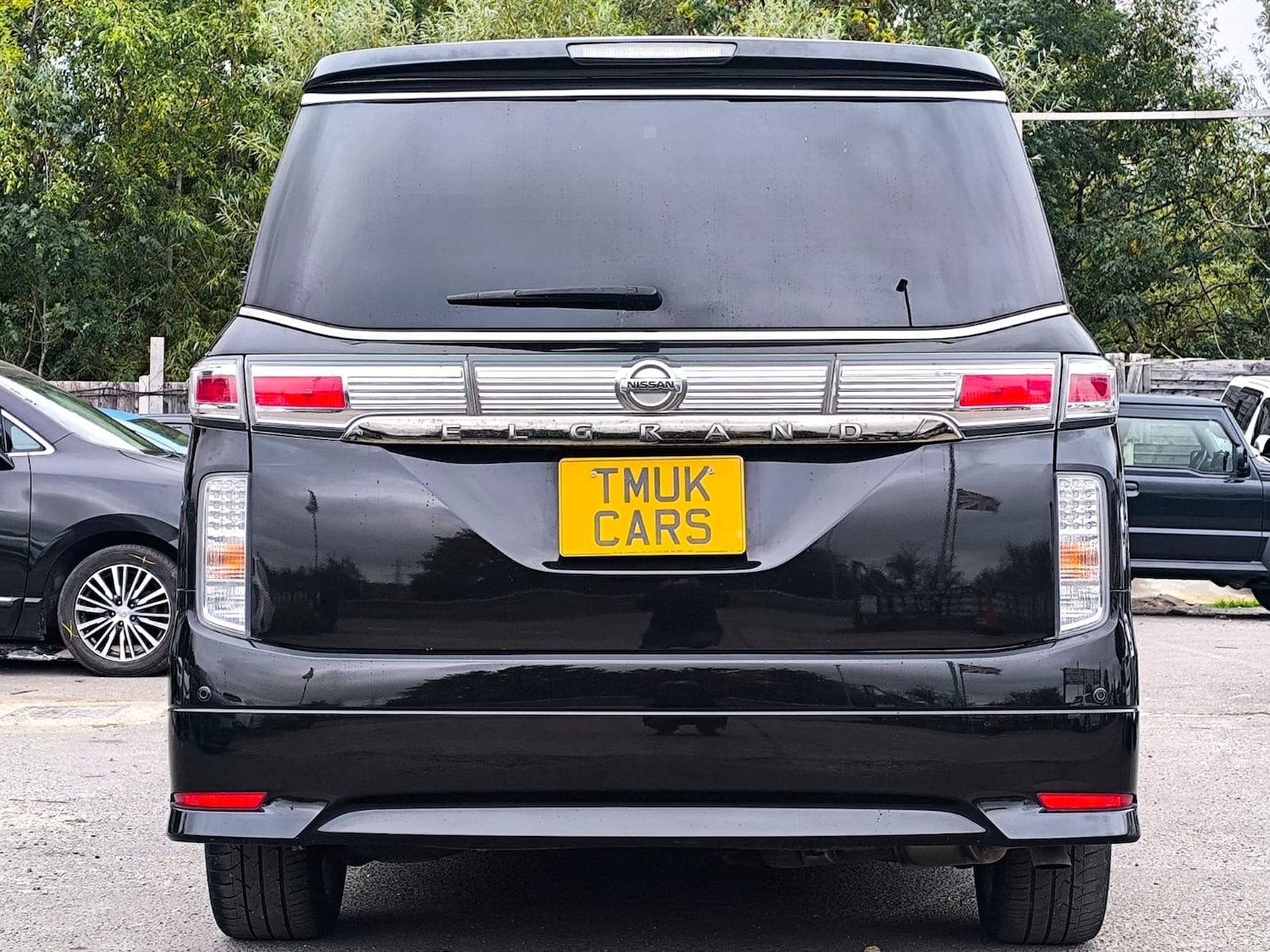 Used Nissan Elgrand 2012 for sale - 76287400: Photo 8