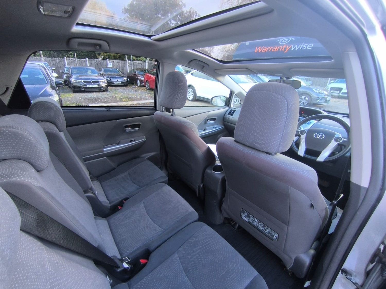 Used Toyota Prius+ 2012 for sale - 76492325: Photo 12