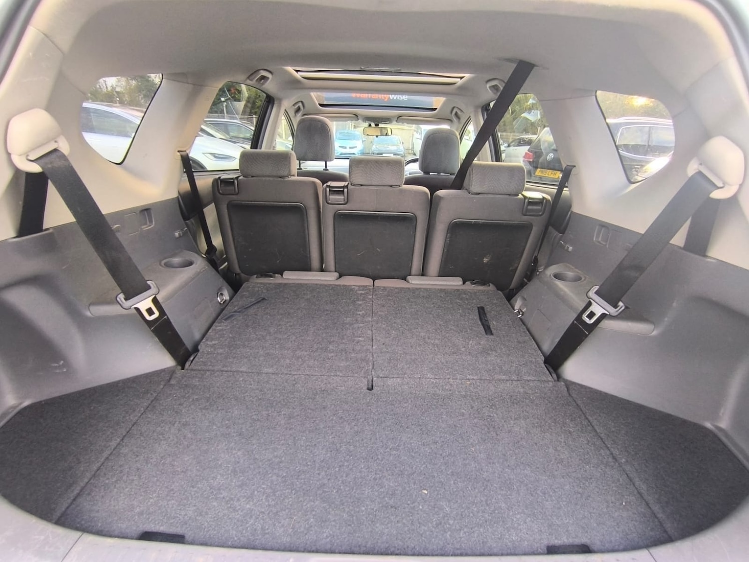 Used Toyota Prius+ 2012 for sale - 76492325: Photo 29