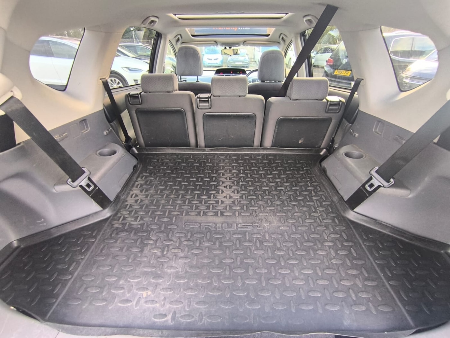 Used Toyota Prius+ 2012 for sale - 76492325: Photo 30