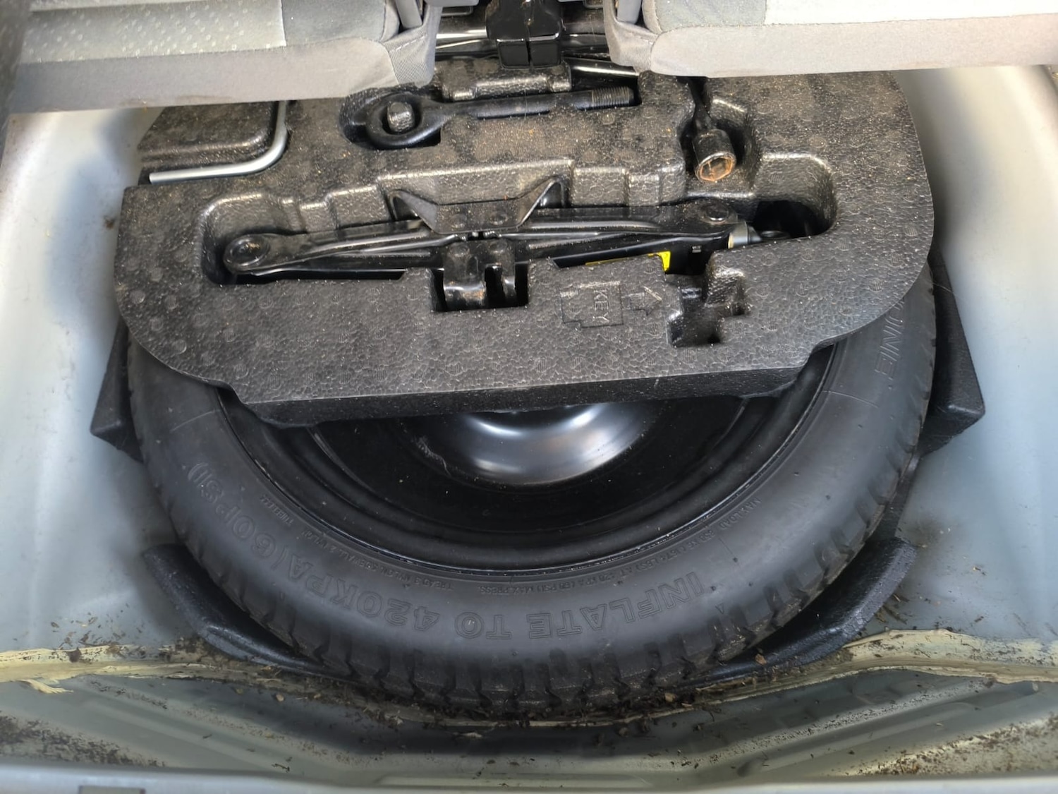 Used Toyota Prius+ 2012 for sale - 76492325: Photo 32