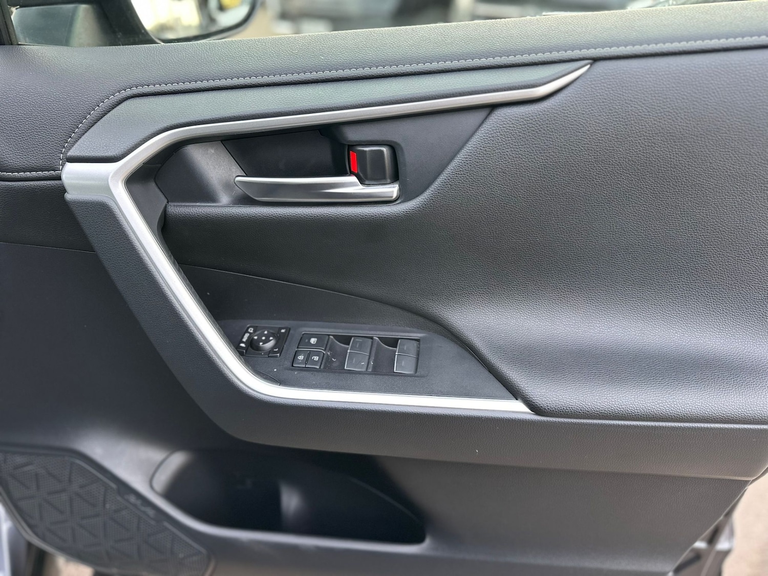 Used Toyota RAV4 2022 for sale - 77135920: Photo 40