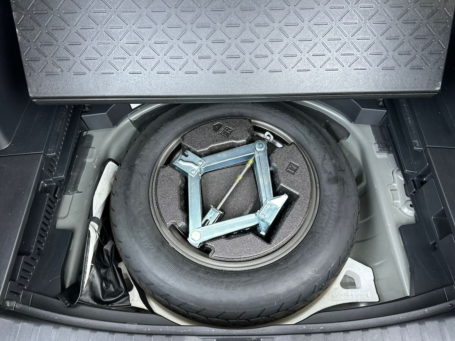 Used Toyota RAV4 2022 for sale - 77135920: Photo 47