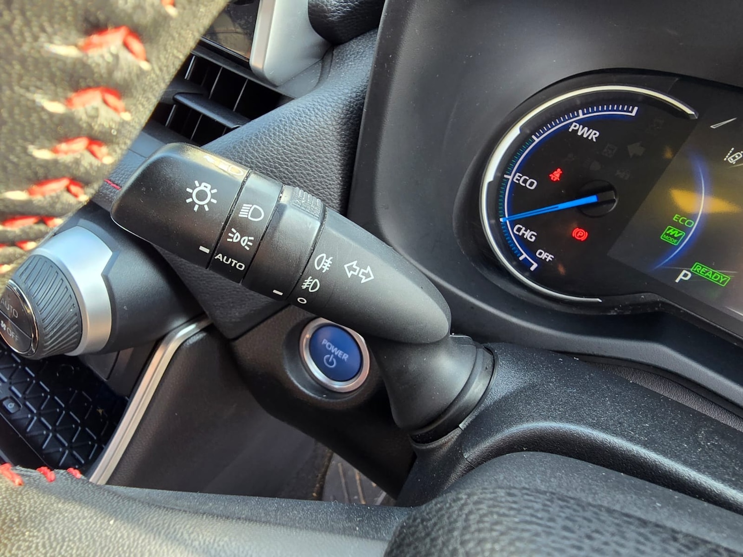 Used Toyota RAV4 2021 for sale - 76957440: Photo 28