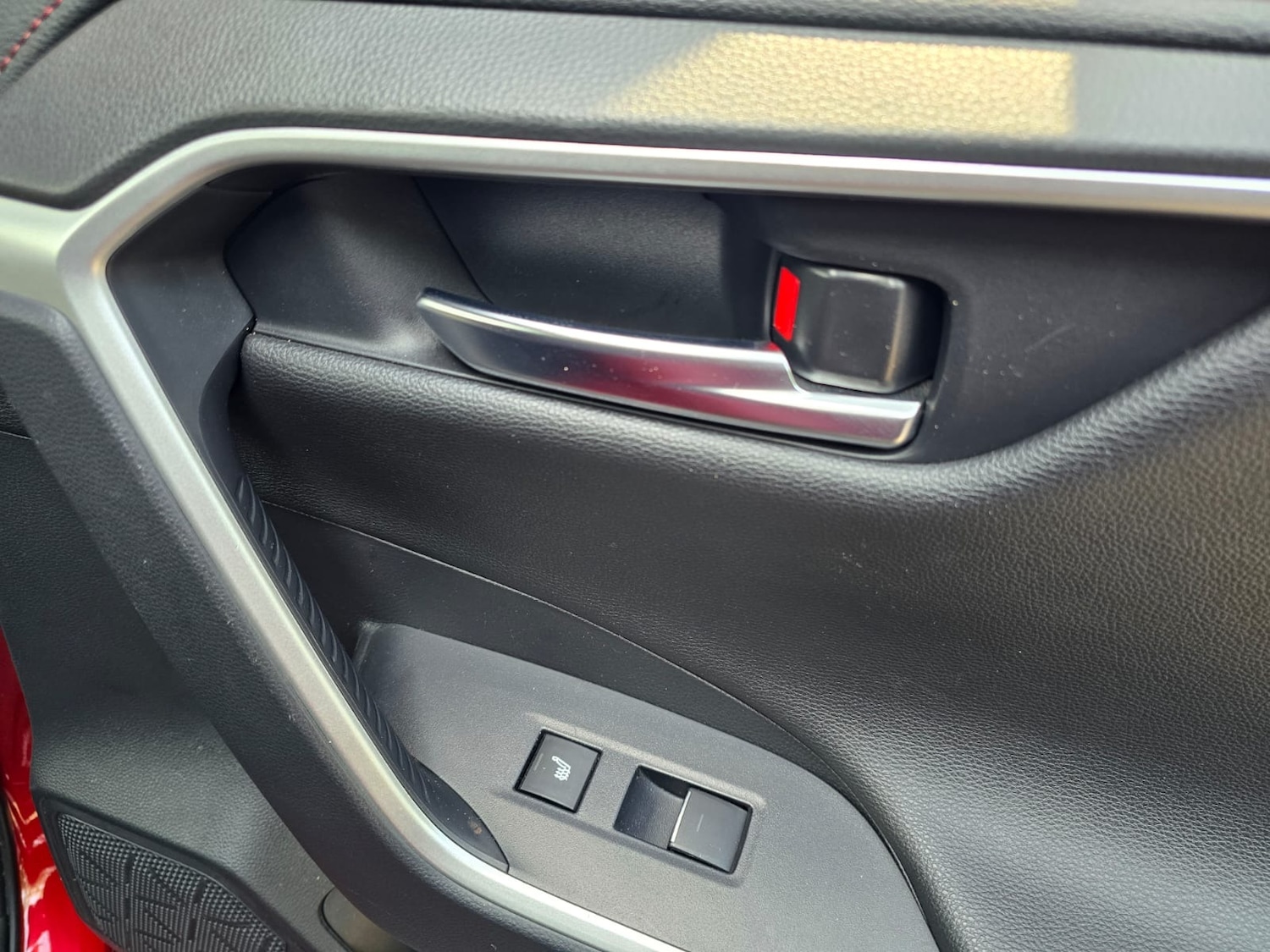 Used Toyota RAV4 2021 for sale - 76957440: Photo 34