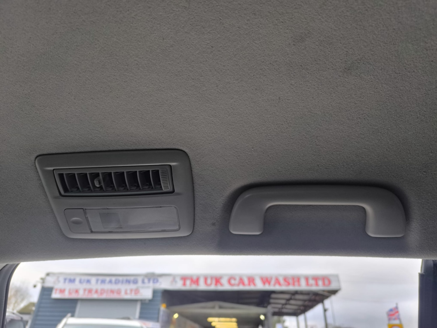 Used Toyota Estima 2015 for sale - 77195623: Photo 30