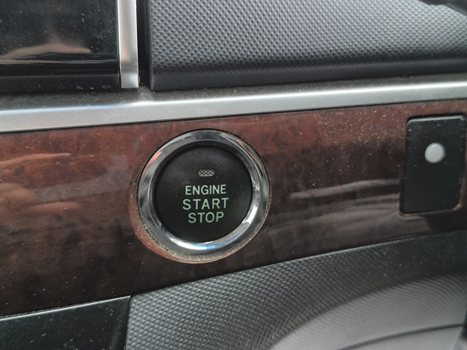 Used Toyota Estima 2015 for sale - 77195623: Photo 37