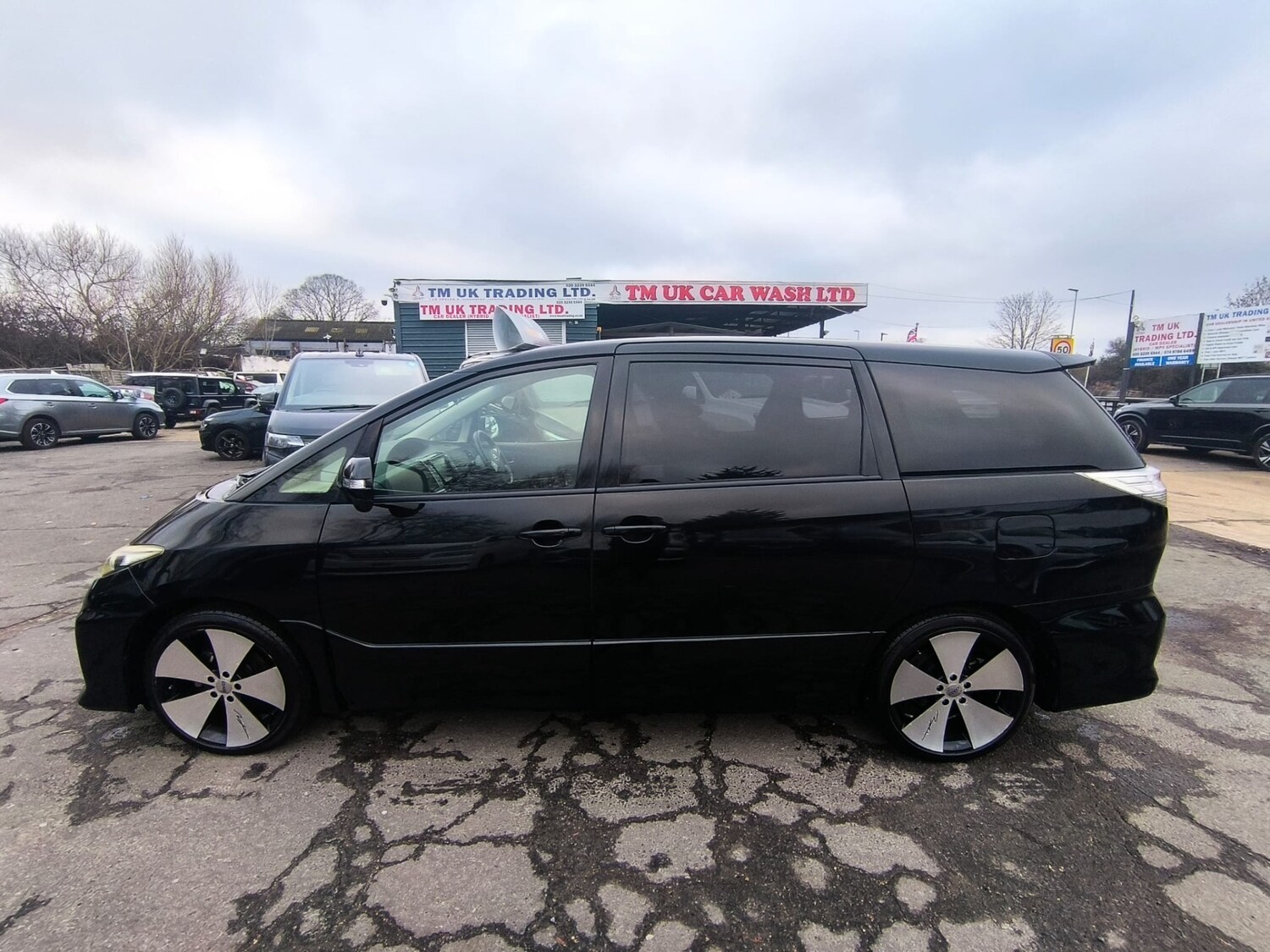 Used Toyota Estima 2015 for sale - 77195623: Photo 6