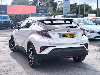 Used Toyota C-HR 2017 for sale - 78815990: Photo