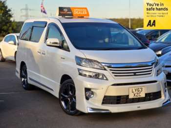 2013 (63) - 2.4 Hybrid 7 Seats D-roof LED TV P/Leather Extra Body kit Executive Lounge 5-Door