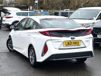 Used Toyota Prius 2021 for sale - 77282081: Photo