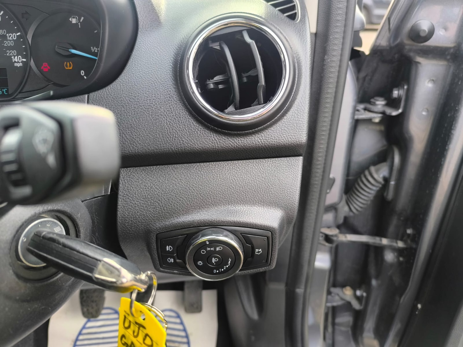 Used Ford Ka+ 2017 for sale - 77676414: Photo 28