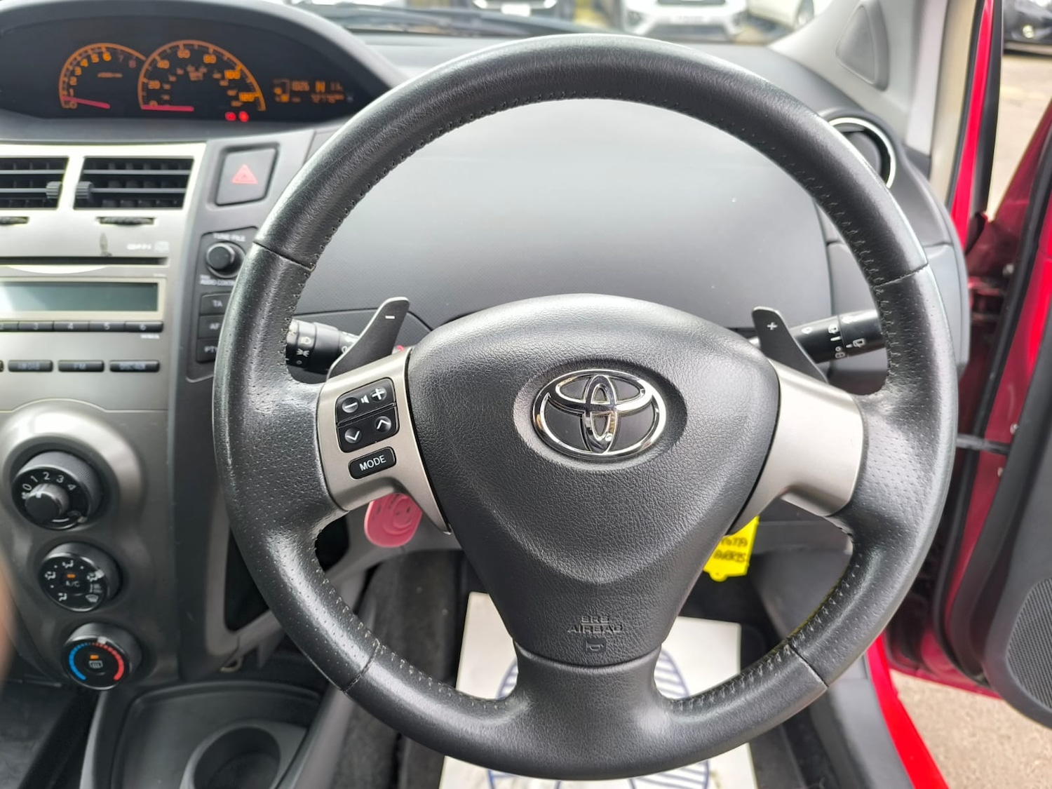 Used Toyota Yaris 2010 for sale - 77687944: Photo 16
