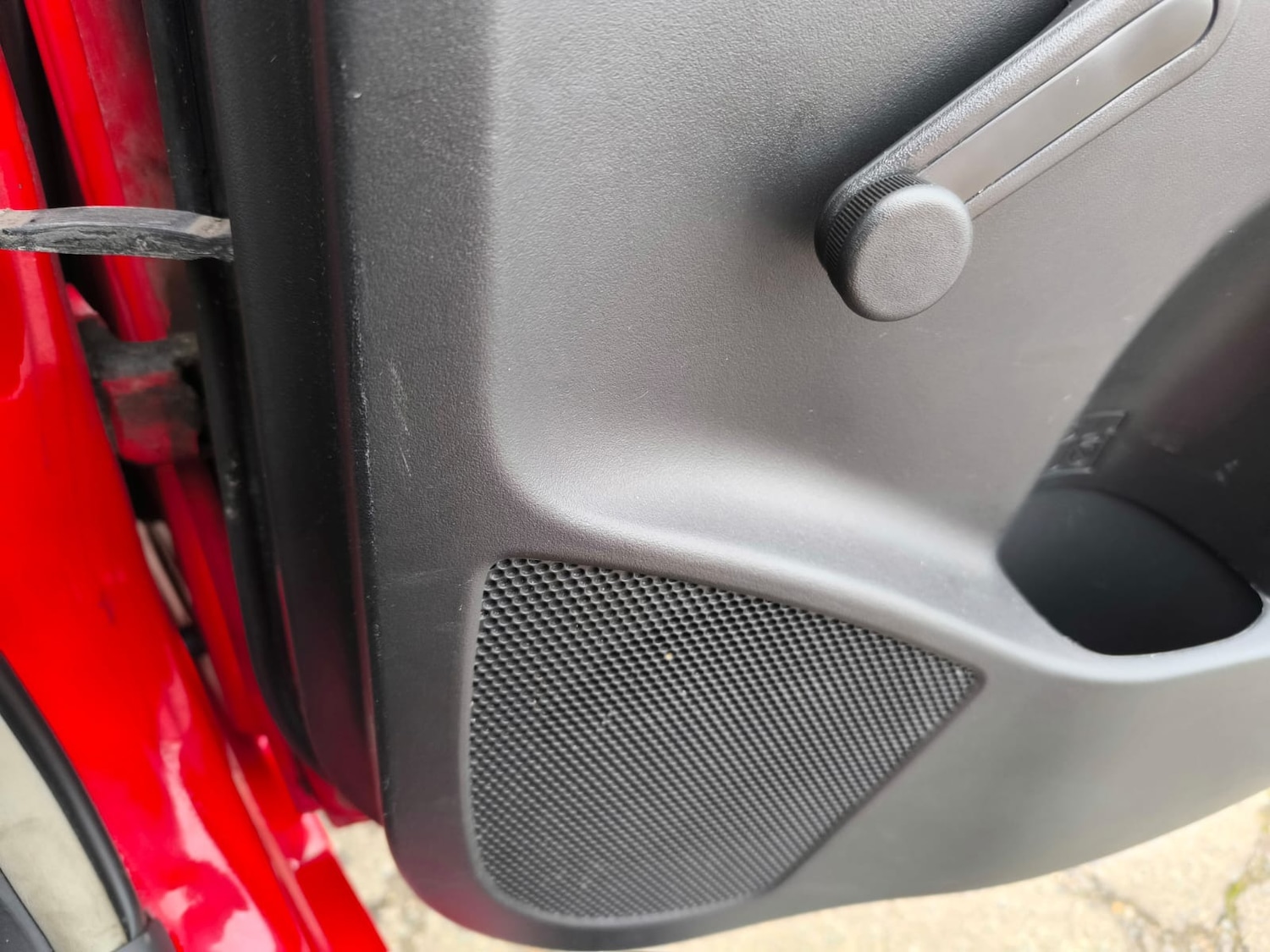 Used Toyota Yaris 2010 for sale - 77687944: Photo 26