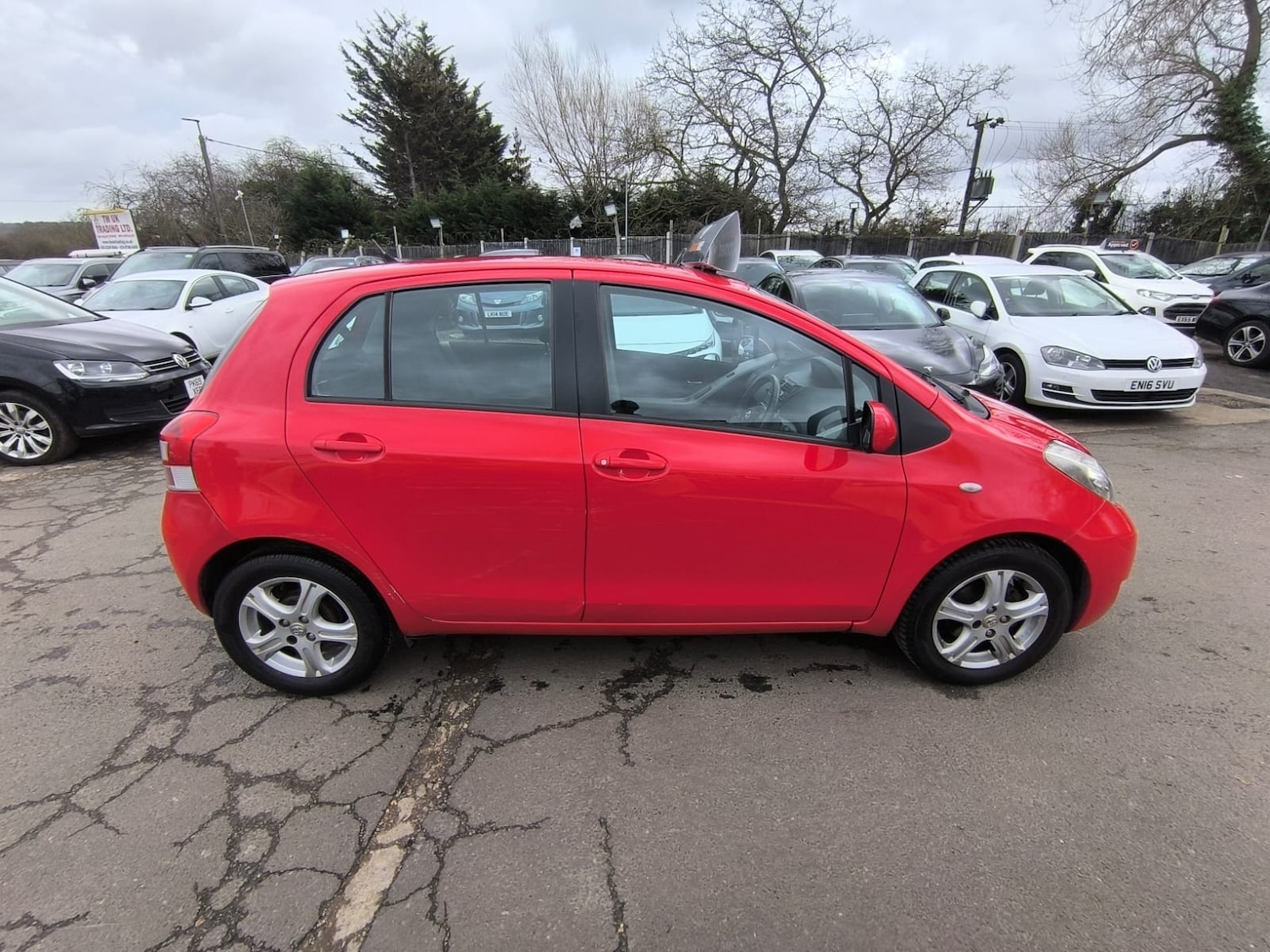 Used Toyota Yaris 2010 for sale - 77687944: Photo 5