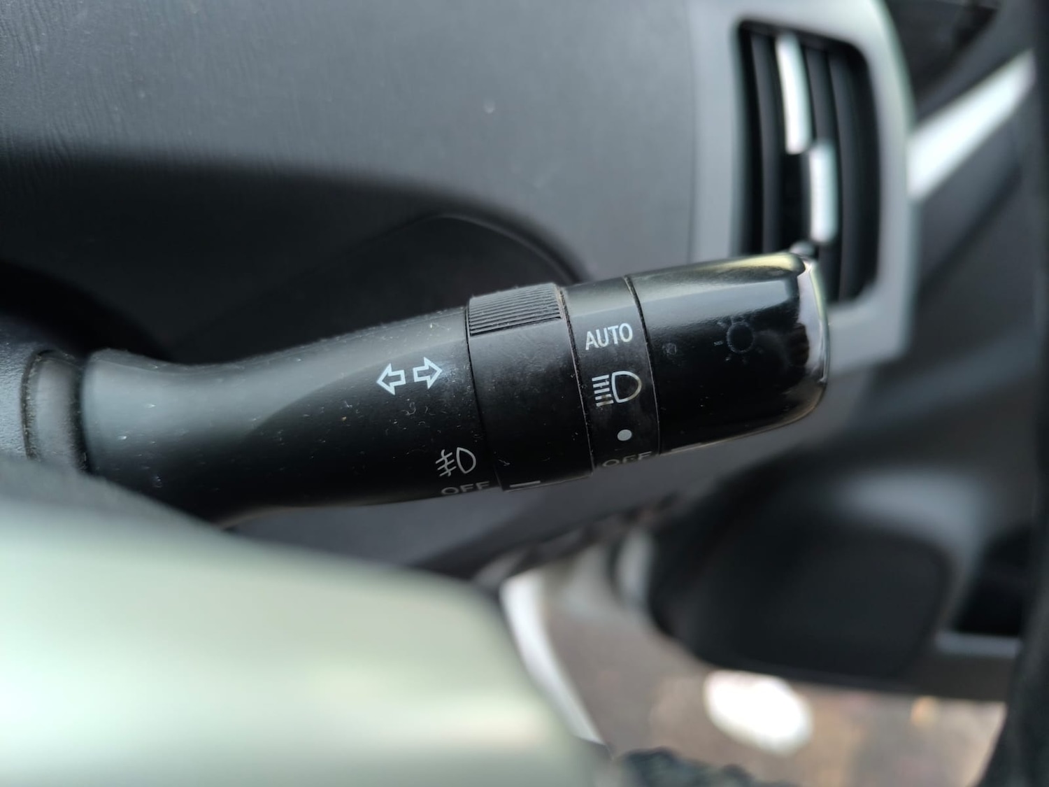 Used Toyota Prius 2015 for sale - 76945948: Photo 21