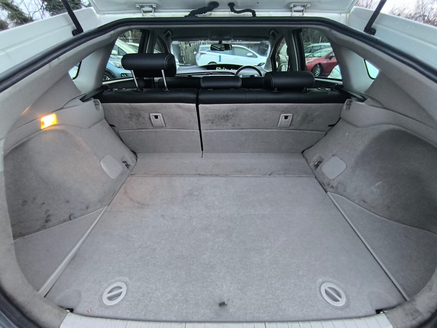 Used Toyota Prius 2015 for sale - 76945948: Photo 25