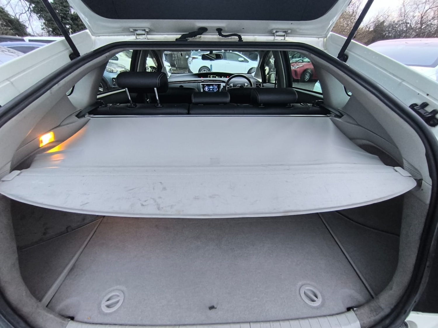 Used Toyota Prius 2015 for sale - 76945948: Photo 27