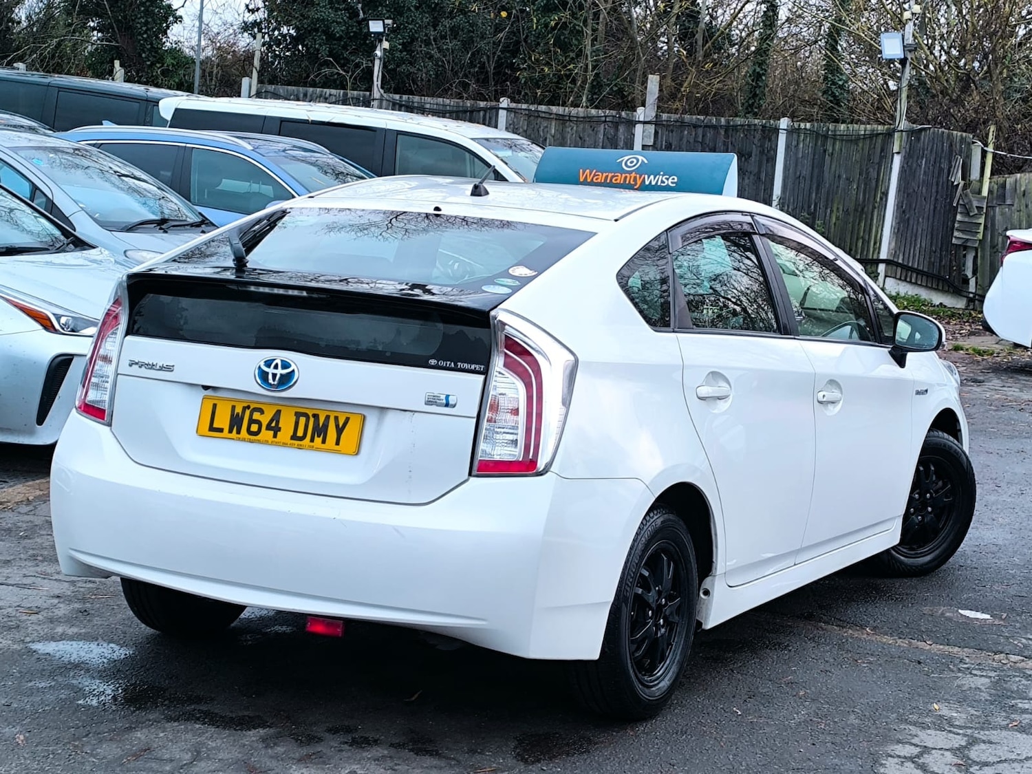 Used Toyota Prius 2015 for sale - 76945948: Photo 3