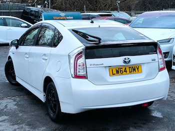 Used Toyota Prius 2015 for sale - 76945948: Photo