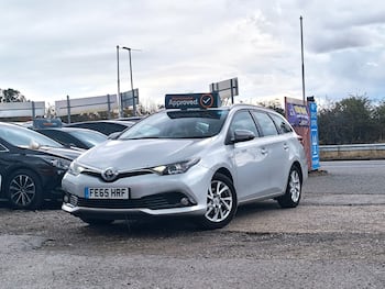Used Toyota Auris 2015 for sale - 79690782: Photo