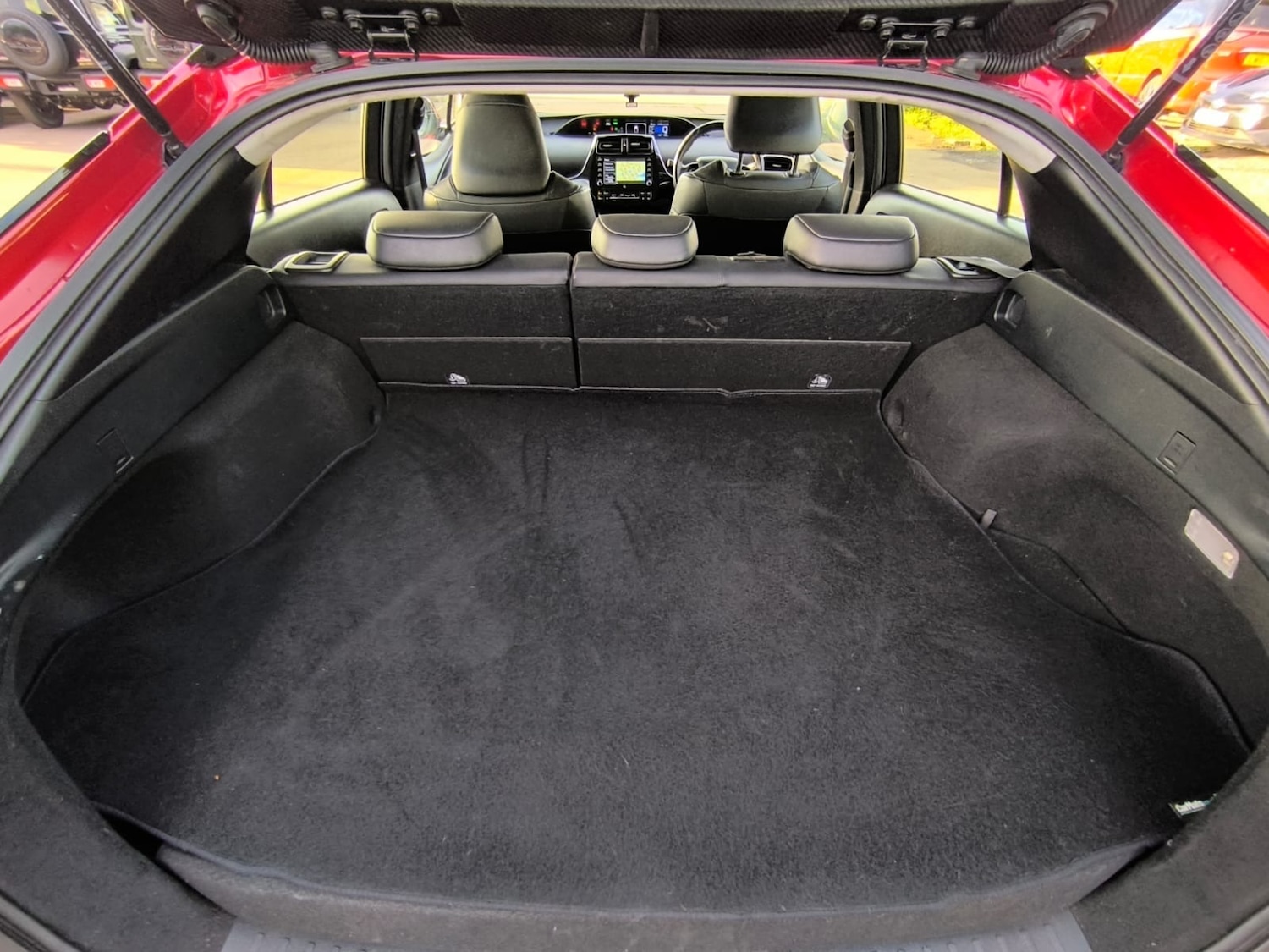 Used Toyota Prius 2020 for sale - 76436599: Photo 31