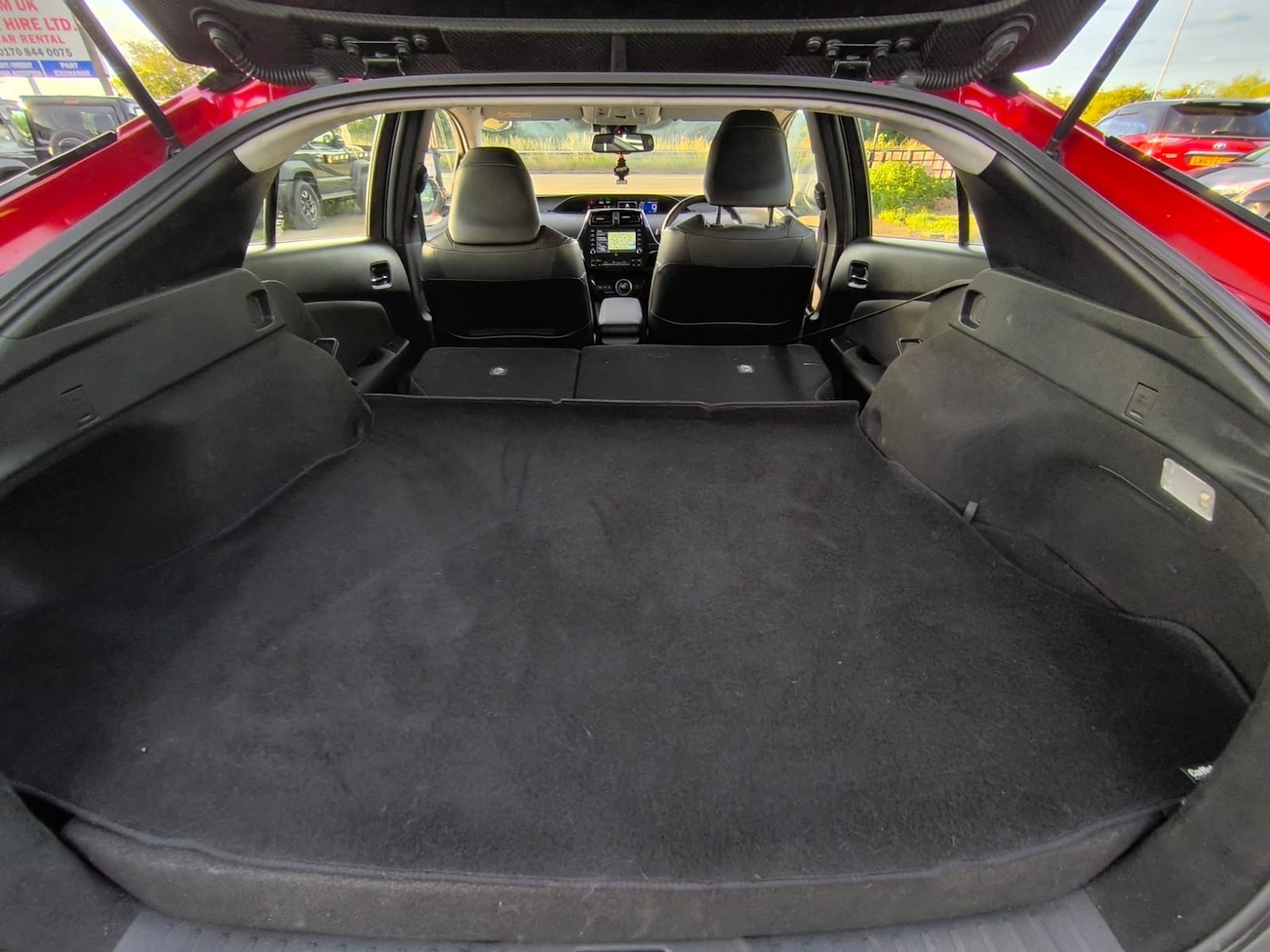 Used Toyota Prius 2020 for sale - 76436599: Photo 32