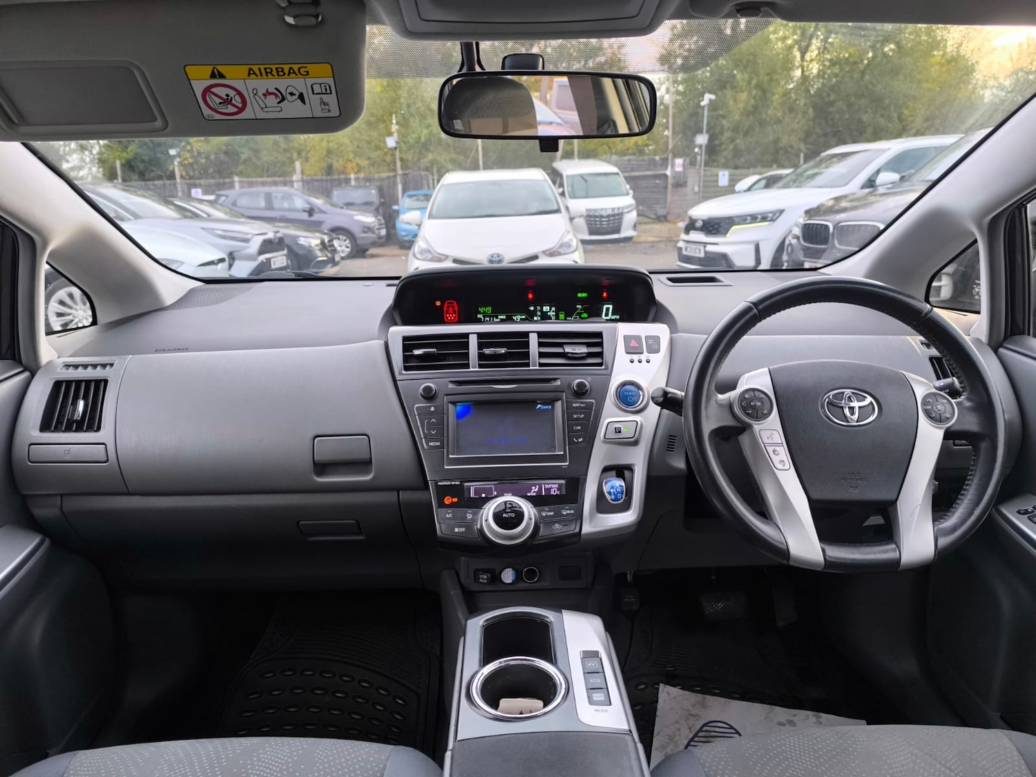 Used Toyota Prius+ 2014 for sale - 76450631: Photo 14