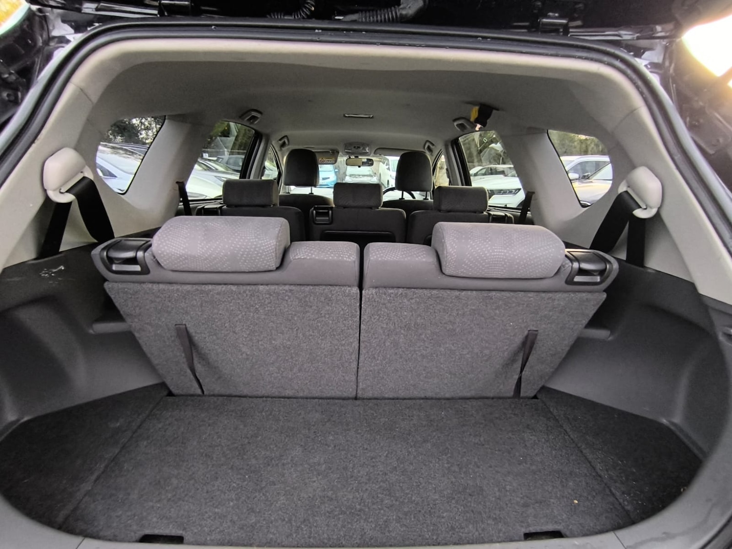 Used Toyota Prius+ 2014 for sale - 76450631: Photo 28