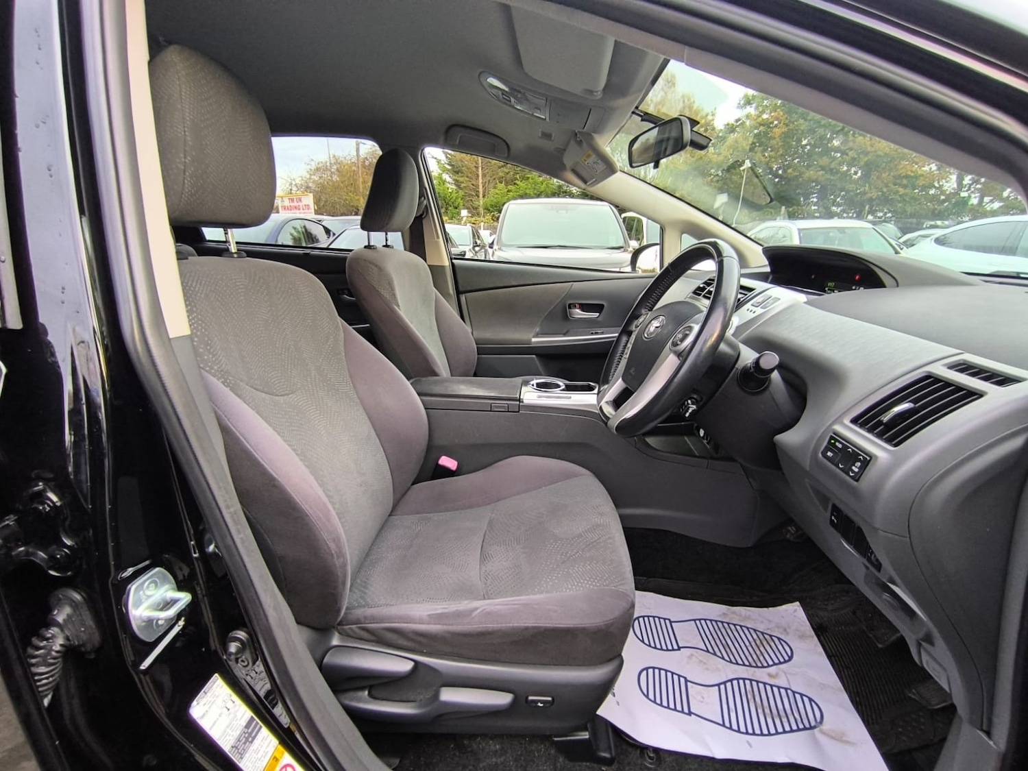 Used Toyota Prius+ 2014 for sale - 76450631: Photo 8