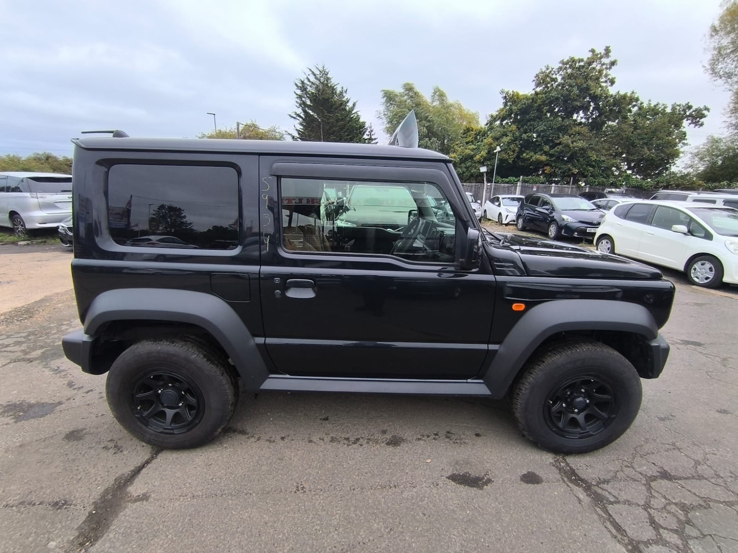 Used Suzuki Jimny 2023 for sale - 76027627: Photo 5