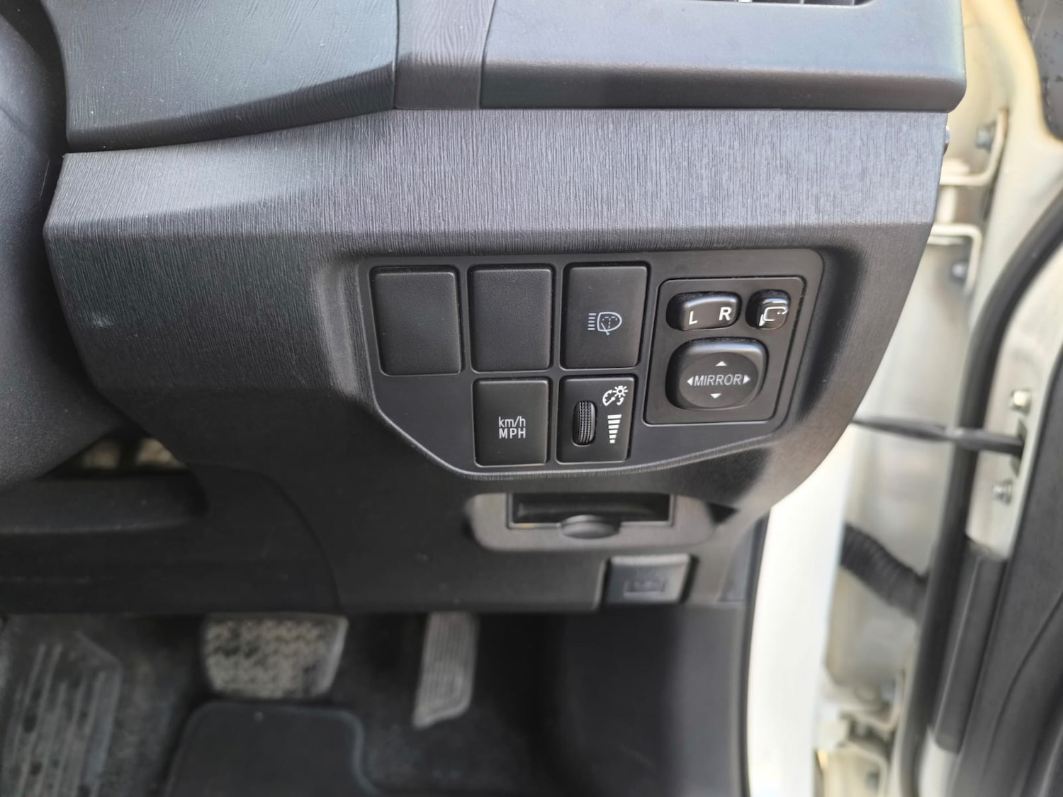 Used Toyota Prius 2016 for sale - 76577334: Photo 24