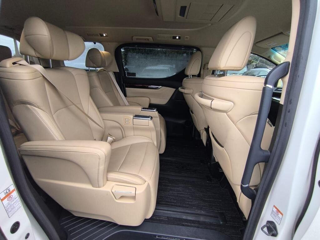 Used Toyota Alphard 2017 for sale - 76542924: Photo 12
