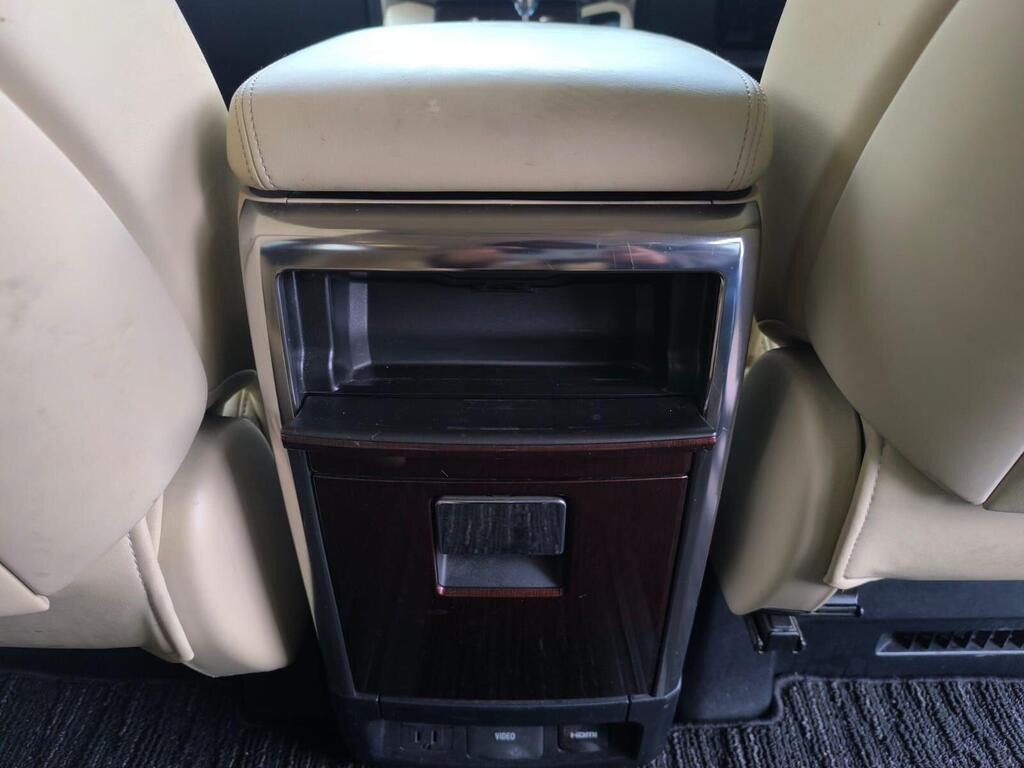 Used Toyota Alphard 2017 for sale - 76542924: Photo 29