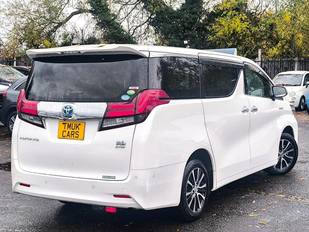 Used Toyota Alphard 2017 for sale - 76542924: Photo 3