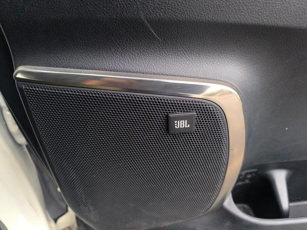 Used Toyota Alphard 2017 for sale - 76542924: Photo 32