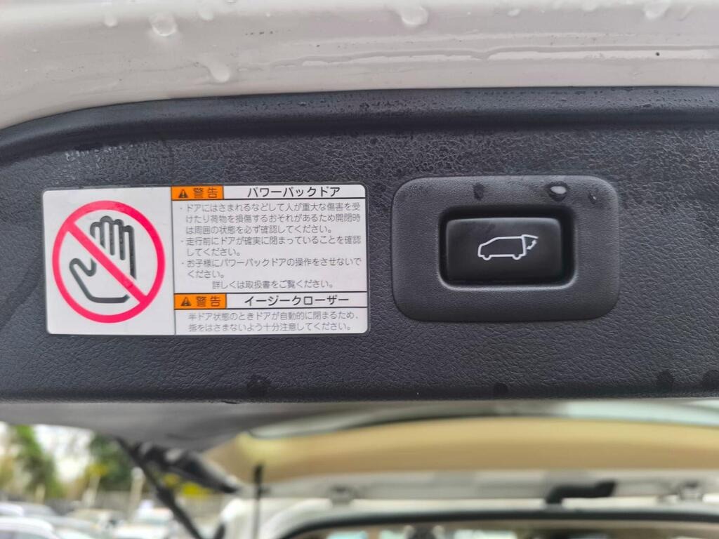 Used Toyota Alphard 2017 for sale - 76542924: Photo 35