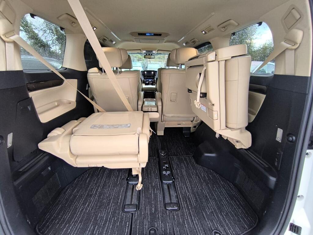 Used Toyota Alphard 2017 for sale - 76542924: Photo 38