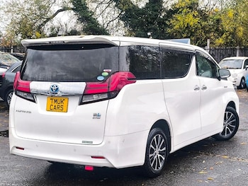 Used Toyota Alphard 2017 for sale - 76542924: Photo
