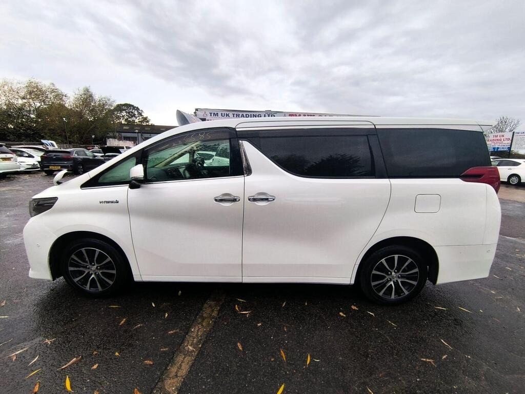 Used Toyota Alphard 2017 for sale - 76542924: Photo 6