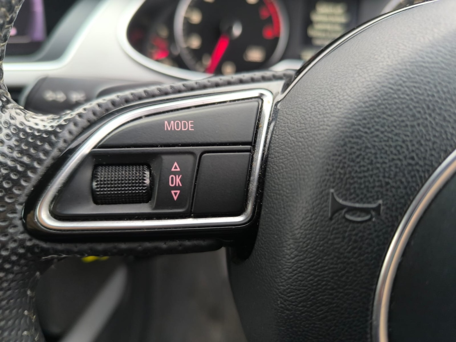 Used Audi A4 2013 for sale - 77258604: Photo 16