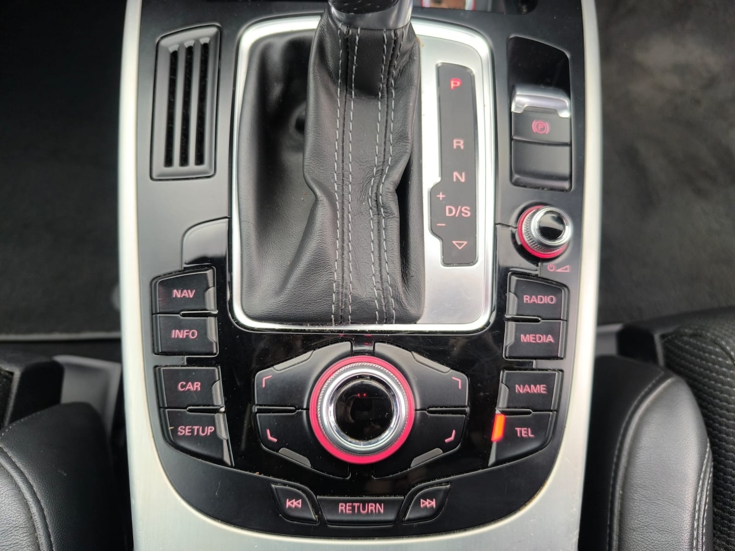 Used Audi A4 2013 for sale - 77258604: Photo 19