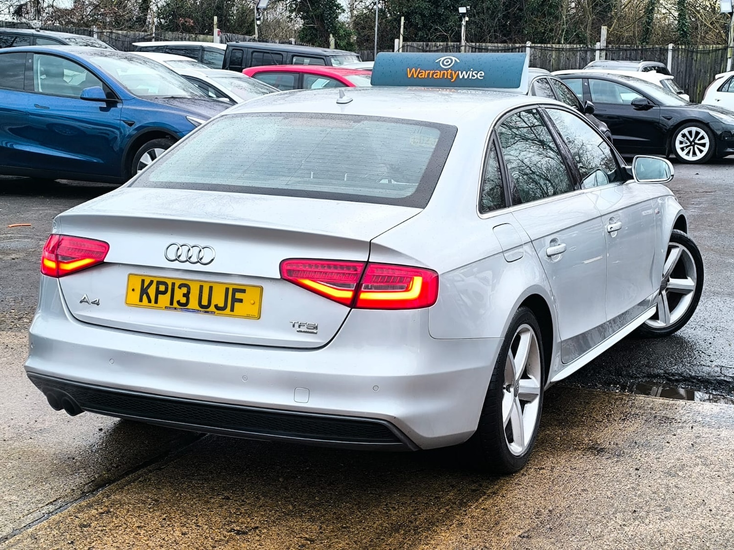 Used Audi A4 2013 for sale - 77258604: Photo 3