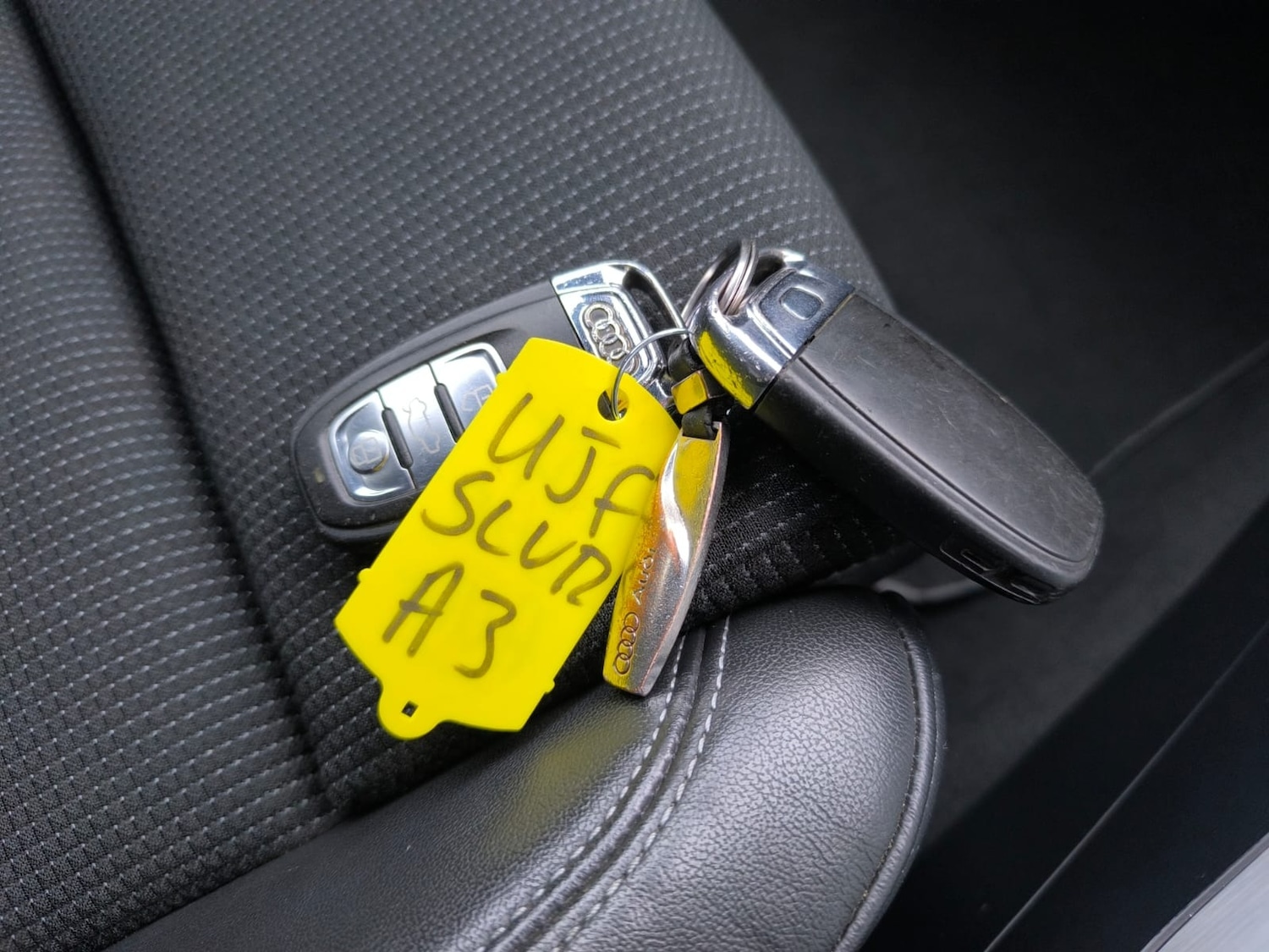 Used Audi A4 2013 for sale - 77258604: Photo 32