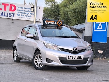 Used Toyota Yaris 2013 for sale - 79502770: Photo