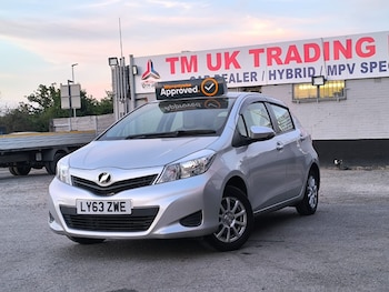 Used Toyota Yaris 2013 for sale - 79502770: Photo