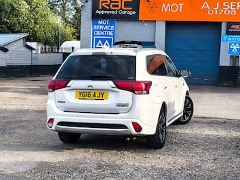 Used Mitsubishi Outlander 2016 for sale - 79672796: Photo